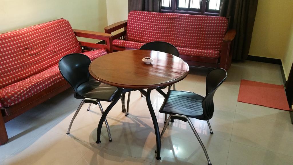 River View Guest House - Kavitha Residency Mangalore Exteriör bild