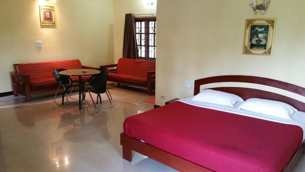 River View Guest House - Kavitha Residency Mangalore Exteriör bild